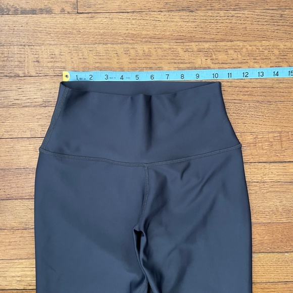 Alo Yoga High-Waist Airlift 7/8 Leggings - Picture 3 of 9